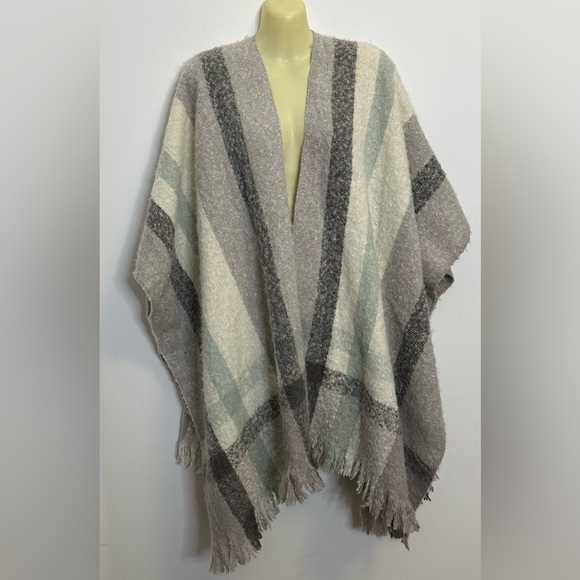NWT Nine West Striped Poncho Wrap - Picture 1 of 7